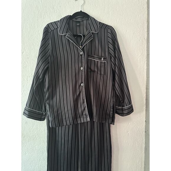 Victoria's Secret 2 PC Classic Pajama Set Satin Striped Sleepwear Cozy Small - Picture 2 of 16